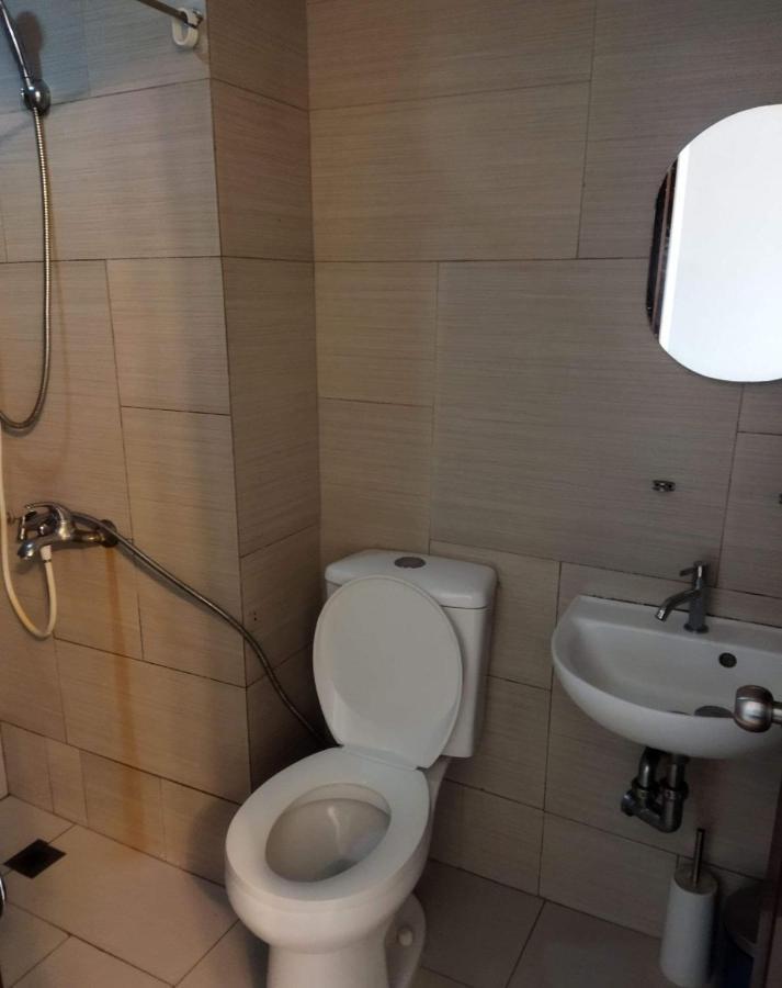 Room In Alabang Manila Exteriör bild